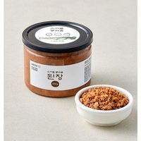 Doenjang Umami Kaya Rasa Dan Pasta Kedelai K-Food Dicampur Dengan Bumbu Pasta Korea Untuk Cita Rasa Asli