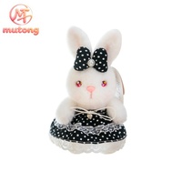 En gros, Peluche Lapin Multi-Styles Habillée avec Jupe en Dentelle et Nœud, et Ours en Peluche Moelleux Assis, pour Décoration de Chambre et Cadeau d'Anniversaire pour Filles