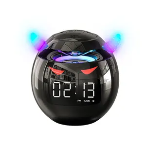 Neuester Mini Wireless Smart Speaker Alarm Digitaler LED-Bildschirm Berühren Sie den tragbaren HIFI 3D-Stereo-Soundeffekt-Lautsprecher