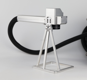 آلة تنظيف بالليزر محمولة بقوة 300 واط، مزيل الصدأ والزيوت للخشب والفولاذ المقاوم للصدأ والبلاستيك، للنقش/القطع/التنظيف، تعمل بالبطارية - Product Image 2