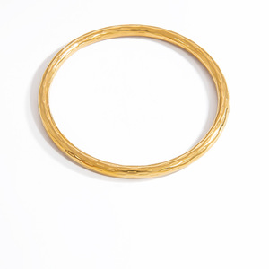 Brazalete de Acero Inoxidable Chapado en Oro de 18K con Patrón Espiral Trenzado, Joyería de Moda para Mujer, Origen Yiwu - Product Image 5