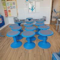 Chaise à bascule ergonomique en plastique au design moderne pour enfants, tabouret à bascule pour l'apprentissage actif en classe, thérapie sensorielle pour l'autisme