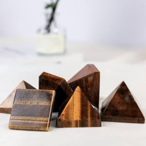 Pyramide en cristal d'œil de tigre jaune naturel, pierre précieuse de guérison pour la décoration de la maison et du bureau, protection contre les EMF, cadeau pour les amateurs de cristaux - Product Image 1