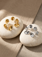 Pendientes Escultóricos Ondulados de Latón Chapado en Oro de 18K, Pendientes Colgantes con Cinta Curva Geométrica y Atrevida para Mujer, Ideales para Fiestas