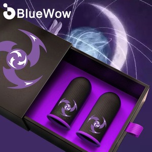 Fundas para Dedos de Juego de Fibra Plateada Diseñadas Específicamente para Deportes Electrónicos, Absorben el Sudor y Evitan Toques Accidentales. - Product Image 1