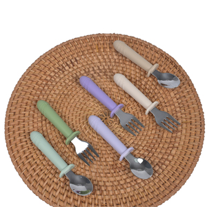 Sin BPA logotipo personalizado grado alimenticio niños pequeños <span class=keywords><strong>cubiertos</strong></span> utensilio chico entrenamiento silicona alimentación Acero inoxidable cuchara tenedor conjunto - Product Image 4