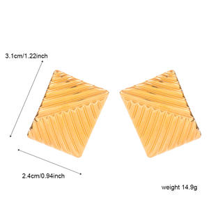 Para <span class=keywords><strong>Shein</strong></span> Luxury High-Sense Pendientes de tuerca de acero inoxidable <span class=keywords><strong>Moda</strong></span> <span class=keywords><strong>femenina</strong></span> de <span class=keywords><strong>moda</strong></span> Cross-Border Fold Light Wind Ins Allergy Ins - Product Image 6