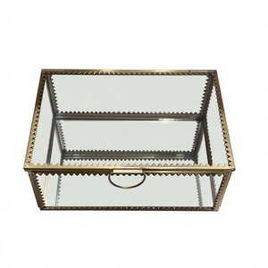 Boîte à bijoux rectangulaire en verre avec couvercle, design classique, cadre métallique à charnières, rangement à un niveau, présentoir, cadeau de mariage - Product Image 1