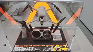 Insta 360 ANTIGRAVITY A1 Infinity Cinematic Drone 4K/8K <span class=keywords><strong>Platform</strong></span> Pengambilan Gambar Udara dengan Kamera yang Dstabilkan dan Daya Tahan Lama - Product Image 6