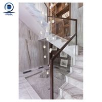Vitrine d'exposition pour escalier de magasin, design pour boutique, espace d'exposition, escaliers