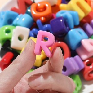 Perles Alphabet 3D Imprimées à Grand Trou, Perles Lettres à Trou Droit pour Fabrication de Bijoux DIY, Accessoires de Chaîne de Téléphone, Vente en Gros - Product Image 6