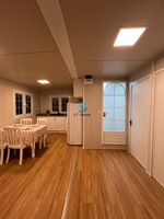 Villa préfabriquée prête à l'emploi de 40 pieds sur 20 pieds, 2, 3, 4 ou 5 chambres, maison conteneur isolée extensible avec toilettes