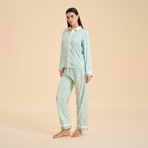 Ensemble de pyjama long en satin et mousseline respirant et thermique, grande taille, pour festivals culturels et vacances - Product Image 3