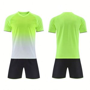 Uniformes de Fútbol de Talla Grande Azul Claro a Precio de Fábrica al por Mayor, Uniformes de Fútbol de la Mejor Calidad, Secado Rápido, Transpirables, 100% Poliéster - Product Image 5