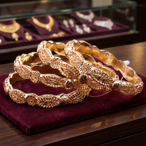 Vente en gros de bracelets plaqués or 14K, 18K, 24K, bracelets tendance, bracelets au design traditionnel, bijoux en or rempli, Oro Joyeria - Product Image 3