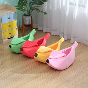 Lit pour animaux de compagnie amusant en forme de <span class=keywords><strong>banane</strong></span>, mignon et confortable, tapis pour chats, panier portable et chaud pour chiens, coussin pour chiens, fournitures pour animaux de compagnie - Product Image 4
