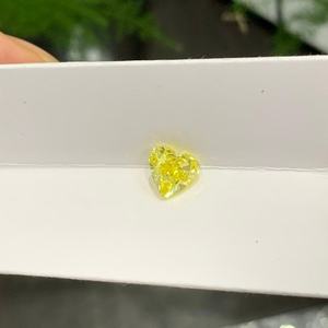 Diamantes de Laboratorio Sueltos en Forma de Corazón Amarillo Fantasía, HPHT 1.56CT VS1, Corte Excelente, Color Fantasía, Diamante Cultivado en Laboratorio - Product Image 3