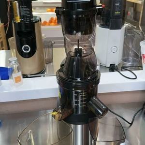 Nouveau Mixeur Électrique Portable Sans Fil pour Fruits Frais et Glace Pilée – Idéal pour Milkshakes aux Fruits Frits - Product Image 2