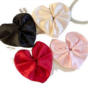 Serre-tête ajustable en satin élégant pour femme, couleur unie, forme cœur, accessoire chouchou surdimensionné - Product Image 1