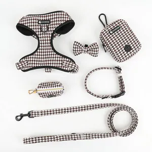 Nouveau design ensemble de harnais pour chien label privé laisse pour chien harnais personnalisé collier de chien boucle de sécurité fournitures pour animaux de compagnie