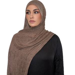 Foulard Turban Vintage en Rayonne Solide pour l'Hiver, Effet Froissé Bouclé, Long Hijab Fait Main Respirant pour Femme, Idéal pour l'Extérieur - Product Image 5