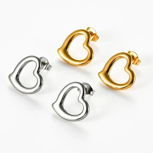1 Par de Pendientes Minimalistas con Forma de Corazón, Acero Inoxidable, para Mujer, Pequeños, para Fiestas, Uso Diario - Product Image 1