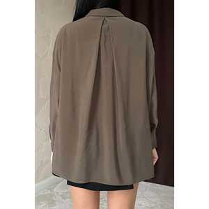 Blusas y Camisas Holgadas Color Caqui para Mujer al por Mayor, Elegantes y Cómodas - Product Image 2