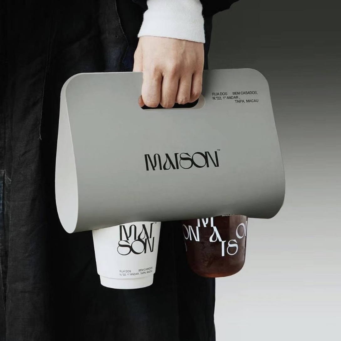 Custom Printed Disposable 2 Cup Carrier Take Away To Go Kraft White Cardboard Milk Tea Coffee Paper Cafe Cup Holders