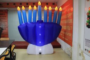 Menorah Gonfiabile per Hanukkah, Decorazioni Ebraiche da Giardino per la Festa di Hanukkah - Product Image 3