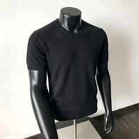 T-shirt Homme Col V Manches Courtes en Maille Jacquard Tricotée Haut de Gamme, Coupe Droite, Respirant, Style Rétro Décontracté