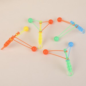 Gran oferta, Bola de doble toque Mini, agitador de mano de plástico colorido para niños, juguete pequeño de plástico - Product Image 6