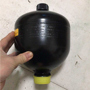 ถุงลมไฮดรอลิกขนาด 20 ลิตร สำหรับเครื่องรีดแบบลูกกลิ้ง 20L*7/8-14UNF/VG5 NBR20/P47 - Product Image 2