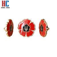 Pin de metal esmaltado personalizado de fábrica con diseño moderno de Trébol de Ucrania y Amapola, para uso conmemorativo y patriótico, 20 años de experiencia