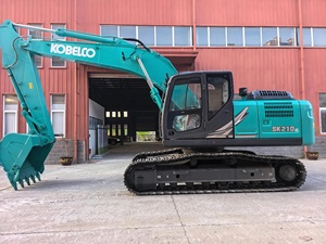 Excavatrice sur chenilles Kobelco SK210LC, godet de terrassement, 21 tonnes, équipement de construction d'occasion - Product Image 2