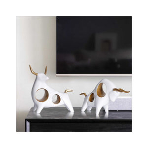 Armario de vino creativo Simple y moderno, mueble de TV, muebles de ganado, artículos de resina, artesanías de toro - Product Image 3