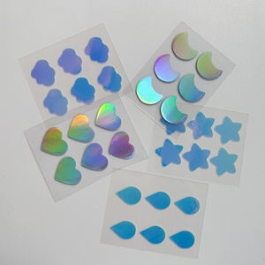 Parches Hidrocoloides para Granos con Diseño de Estrella, Corazón, Luna y Nube que Cambian de Color, con Ácido Salicílico y Aceite de Árbol de Té para el Rostro - Product Image 3