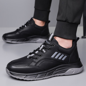 รองเท้าผ้าใบหนังสีขาวสำหรับผู้ชาย น้ำหนักเบา ส้นเตี้ย พื้นยาง รองเท้าลำลองสไตล์สปอร์ตสำหรับใส่พักผ่อน - Product Image 4