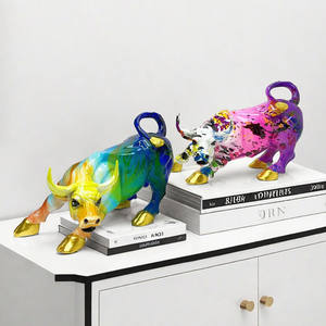 Ornement de tendance Wall Street en résine époxy, sculpture artistique artisanale à effet dégradé, pour la maison, le bureau, le meuble à vin et l'exposition - Product Image 4