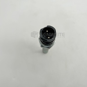 Sensor de velocidad Senwitt 1771230 para piezas de motor diésel Scania Mercedes Benz Volvo - Product Image 4