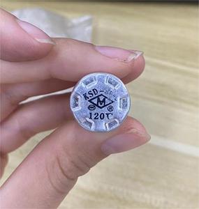 あらゆる種類のアクセサリーMY 380ホットスタンプ & デイトコーディングマシン電気金属駆動カートン包装 - Product Image 4