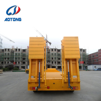 Semi-remorque surbaissée Aotong robuste 48ft 53ft à plateforme dépliable 80T avec col de cygne détachable