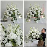 Grand ensemble d'arrangements floraux artificiels roses, centre de table, couronne de fleurs et boule de fleurs avec amarathus vert suspendu