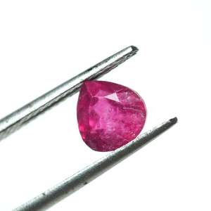 Gema Sintética de Laboratorio, Corte Ovalado, Color Blanco Nieve, 6.5MM, 1.00CT, para la Elaboración de Collares (Certificación CAL) - Product Image 3