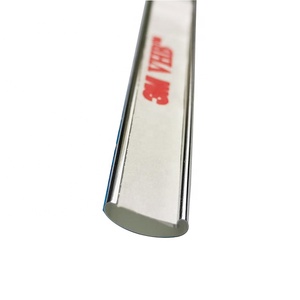 Rivestimento per fascia di bordo cromato con profilo di cinturino in plastica flessibile per <span class=keywords><strong>mobili</strong></span> e tavoli per <span class=keywords><strong>auto</strong></span> - Product Image 2