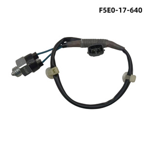 สวิตช์เกียร์ถอยหลัง F5E0-17-640 สำหรับมาสด้า 323 12V ตำแหน่งด้านหลัง อะไหล่แท้ - Product Image 2