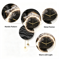 Reloj de Pared de Lujo con Efecto Mármol Negro y Luces LED - Reloj de Cuarzo Moderno y Silencioso con Péndulo, Ideal para la Sala de Estar