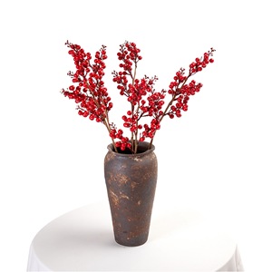 CallaFloral Fleur artificielle en plastique à 5 branches, motif fruits de houx rouges porte-bonheur, pour décoration de mariage, décoration intérieure et arrangement mural - Product Image 5