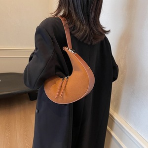 Sac à main élégant en cuir vegan pour femmes avec plusieurs poches, idéal pour les trajets professionnels et les événements sociaux - Product Image 3