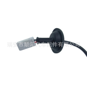 Poignée de coffre Hyundai Reina 81260-1R000 – Remplacement de la poignée de hayon pour réparation et remplacement - Product Image 1