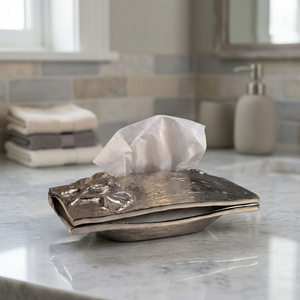 Caja de pañuelos metálica de lujo con acabado texturizado decorativo para una decoración elegante en el hogar, la oficina o el hotel. - Product Image 2
